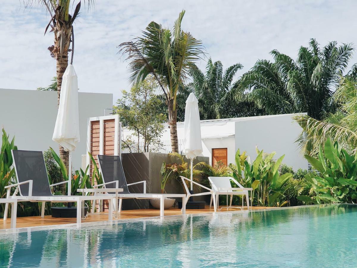MEET Boutique Resort Surat Thani Extérieur photo